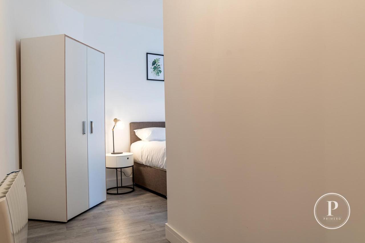 Copenhagen Court Apartments Бэйсингсток Экстерьер фото