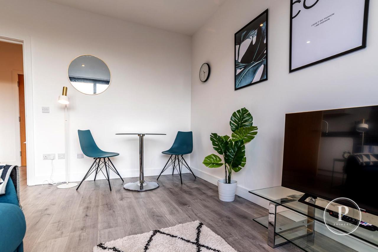 Copenhagen Court Apartments Бэйсингсток Экстерьер фото